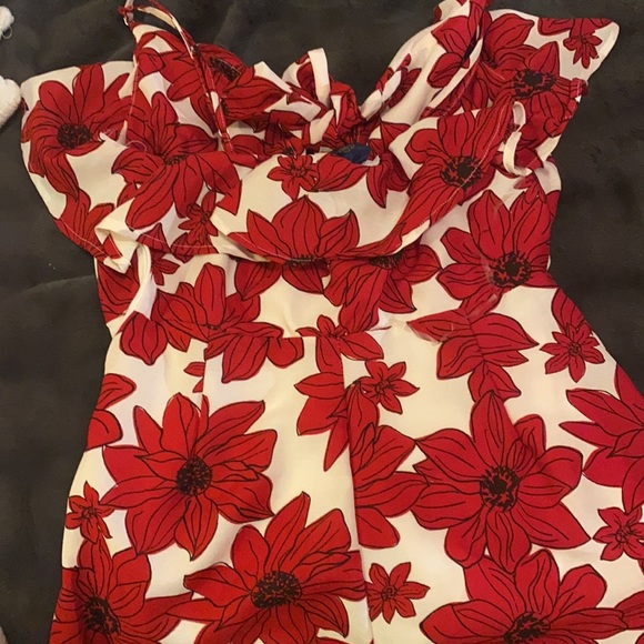 Blue Rain floral romper - Picture 2 of 3